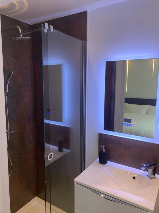 28 Harbour Lettings Luxury Apartments For Over 25S Plymouth Zewnętrze zdjęcie